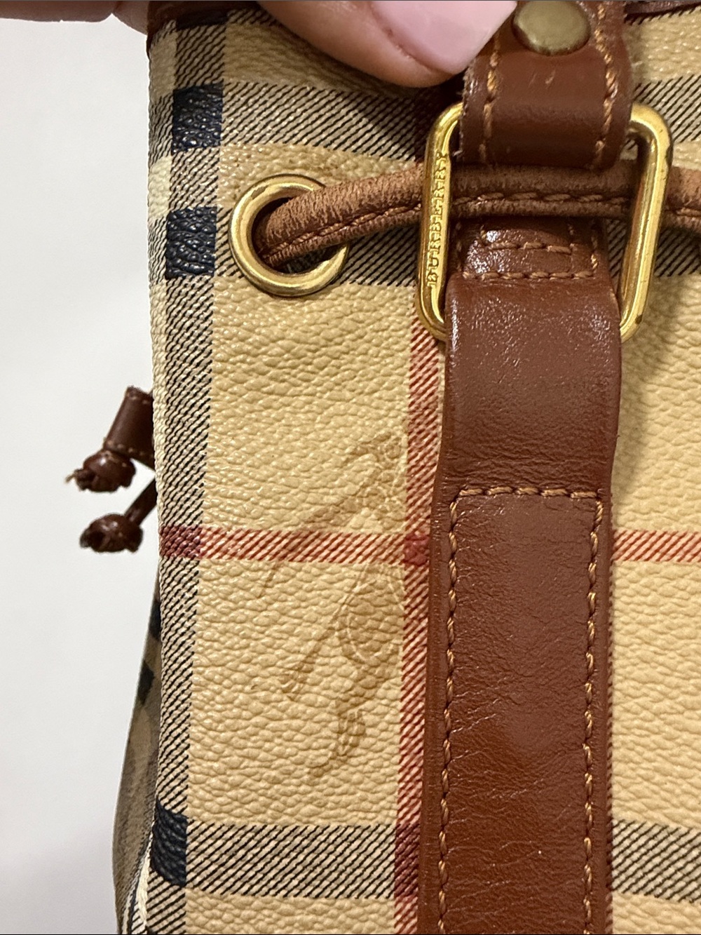 Burberry Vintage Beige Plaid Leather-Trim Drawstring Bucket Bag - Picture 7 of 15